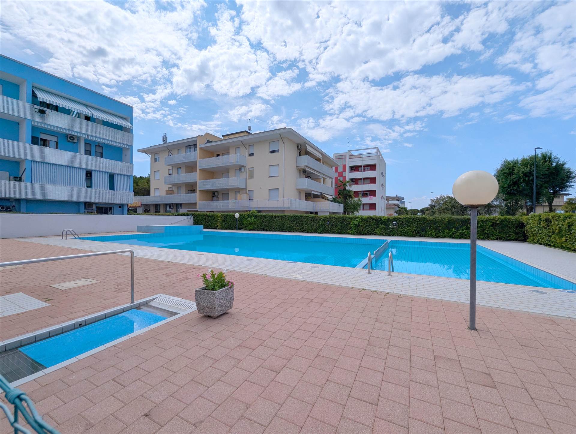 Condominio Azalee