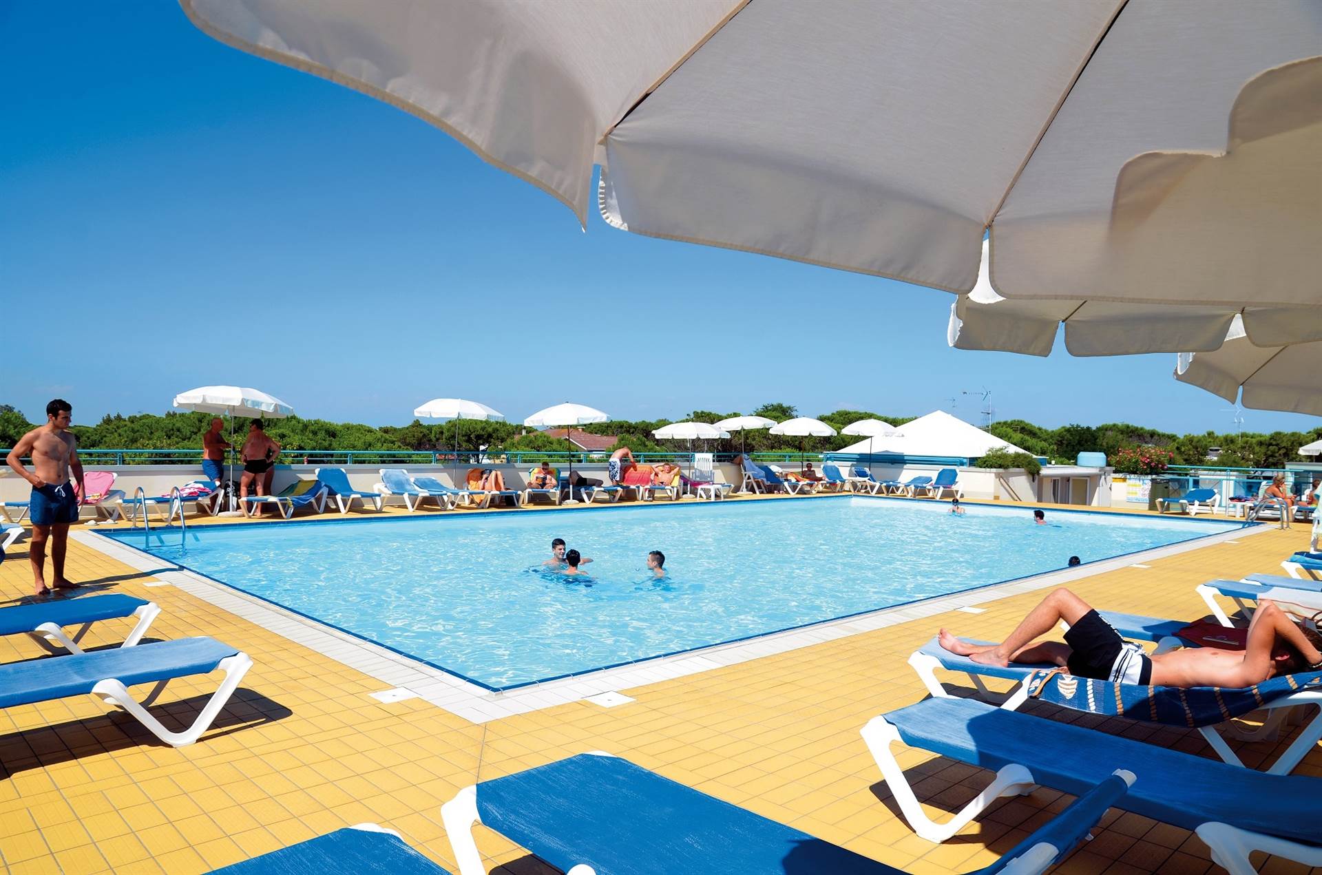 Residence Pinewood 2