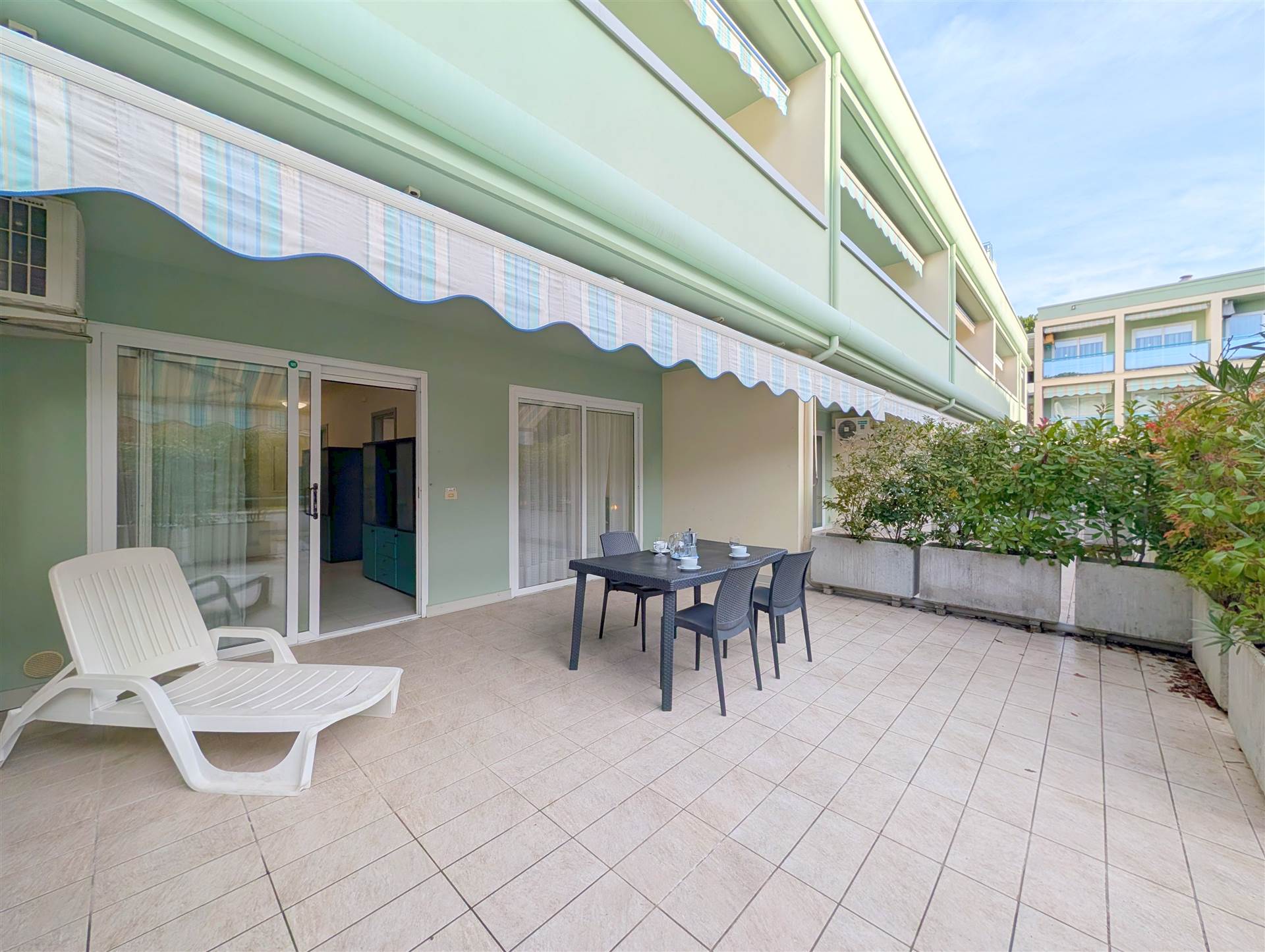 Residence Pinewood 2