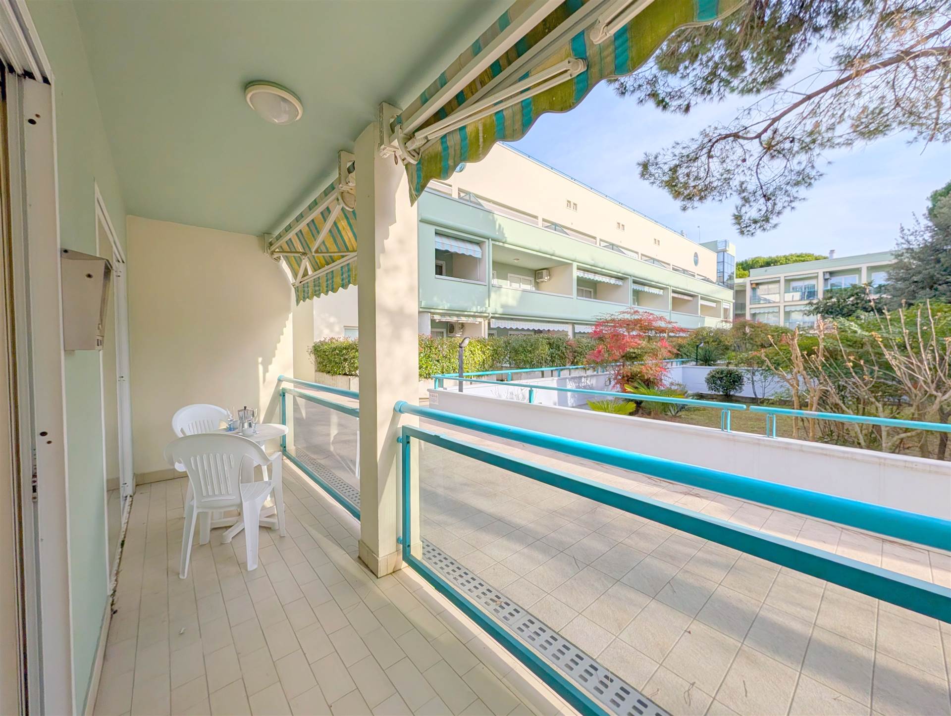 Residence Pinewood 1