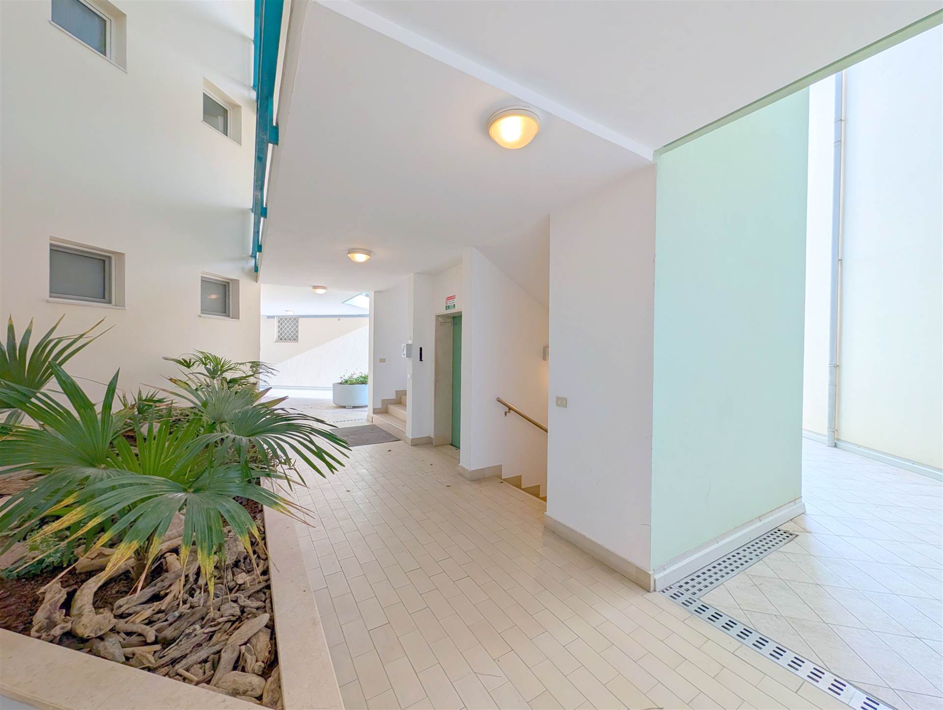 Residence Pinewood 1