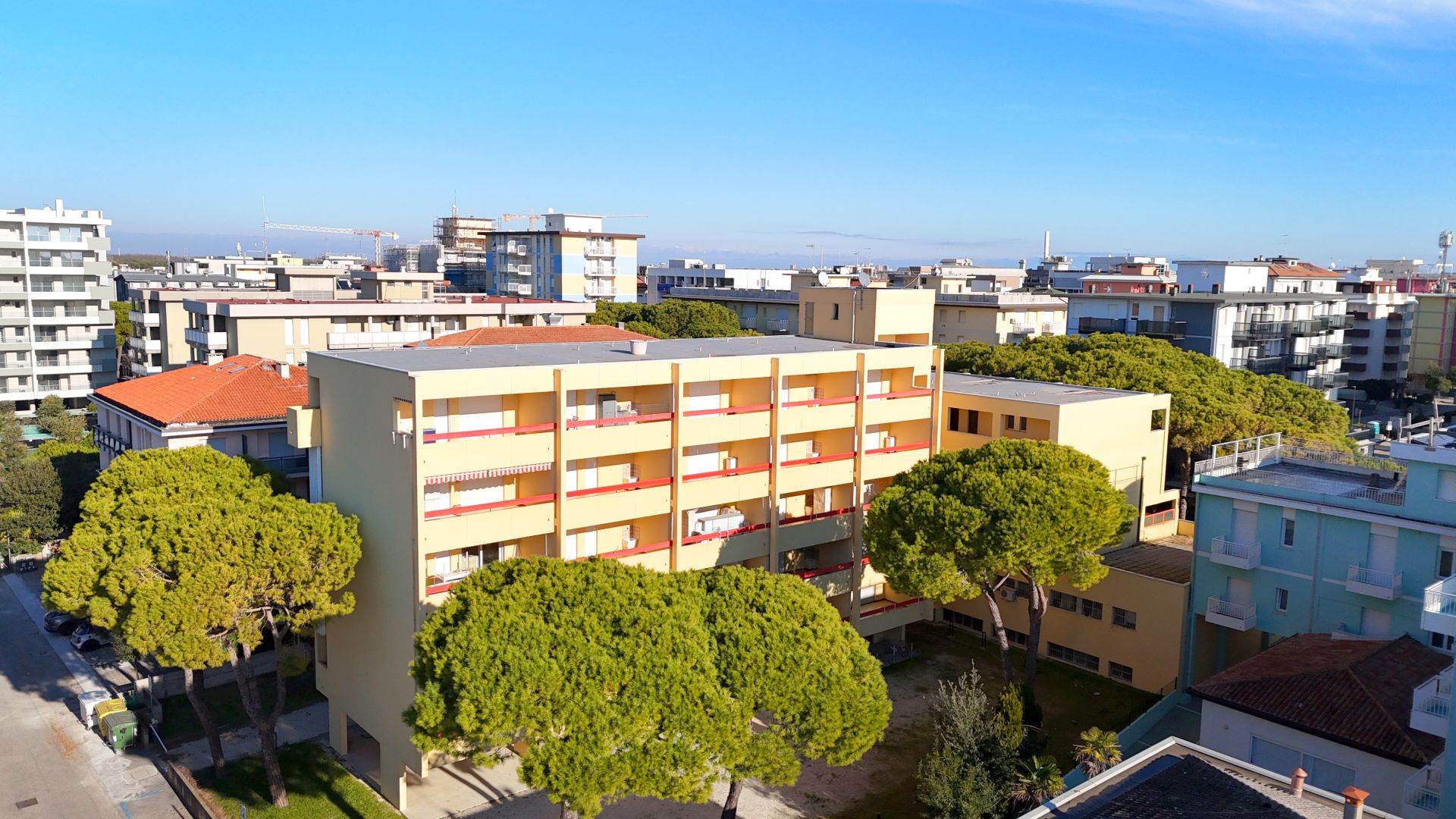 Condominio Calypso - Magazzini